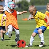 ZOPPER Fun Sport Foam Football 12cm Red Soft Indoor Outdoor Ball view 3