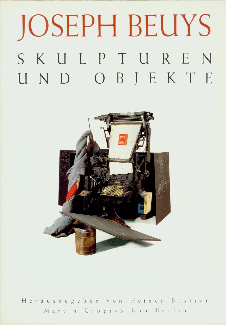 Skulpturen und Objekte