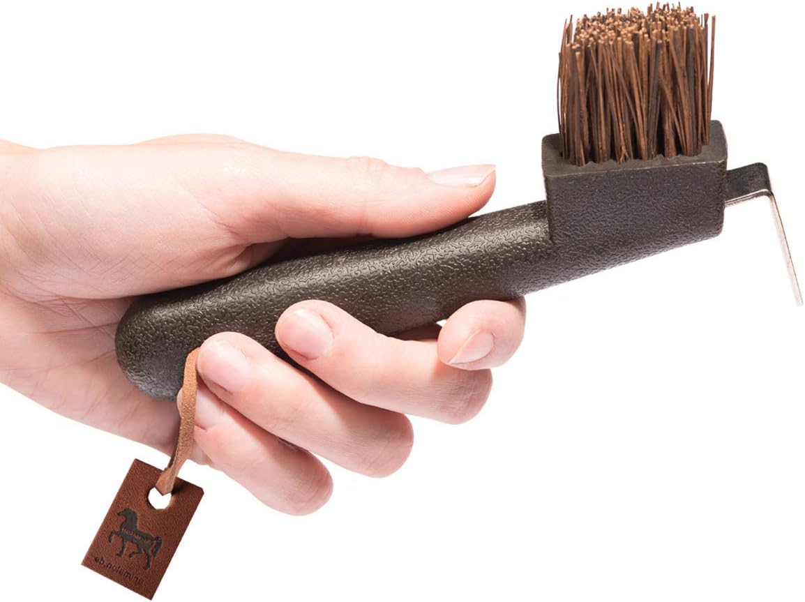 Animalon natural Bristles Hoof Pick with Brush | Ergonomic Hoof Cleaner for Horses | Horse Riding Accessories | Horse Groomer in Brown for Hoof Care | Hooves Cleaning Equipment | Horse Comfort