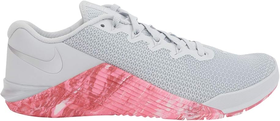 nike metcon 5 grey and pink