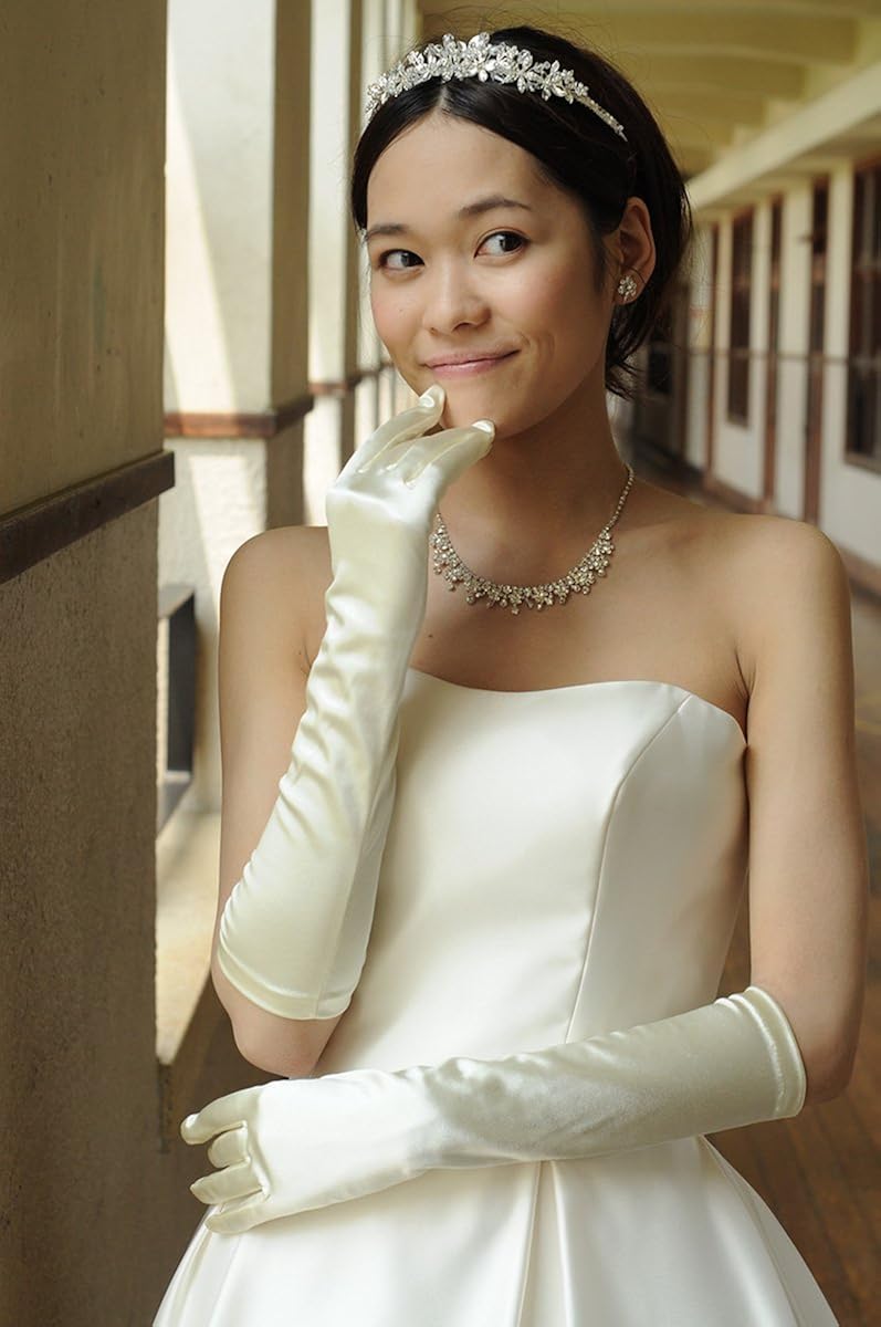 Amazon Co Jp ティアラ ウェディング シルバー ヘッドドレス ヘッドアクセサリー ヘアアクセサリー ウエディング ブライダル N 服 ファッション小物