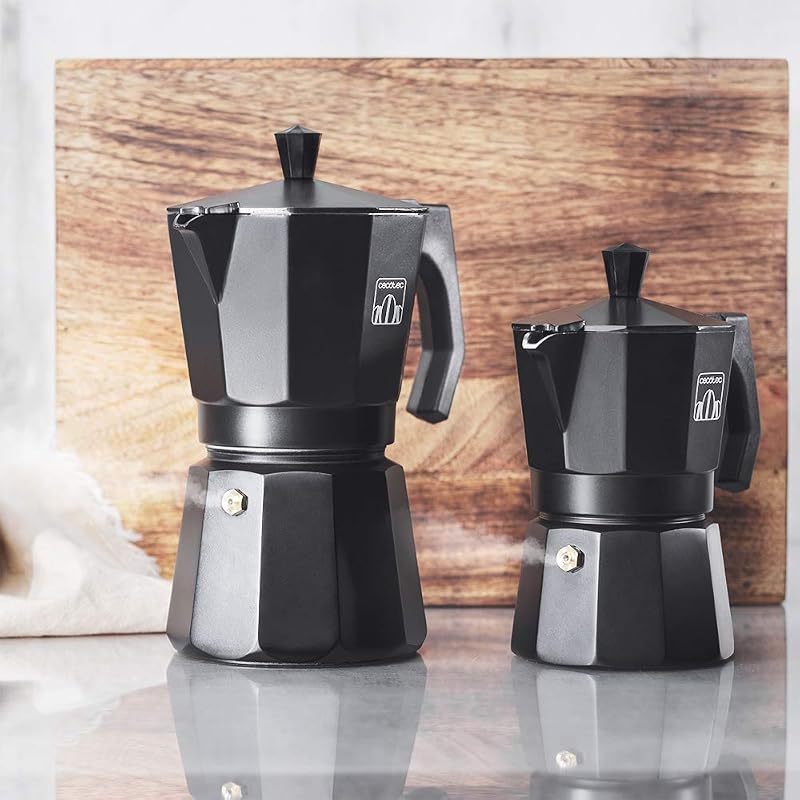 Cafetera italiana Cumbia Mokclassic 600 Black, 300ml, De aluminio con capacidad para 6 tazas de café en color negro, apta para todo tipo de cocinas y fácil de limpiar — foto 8 de 8
