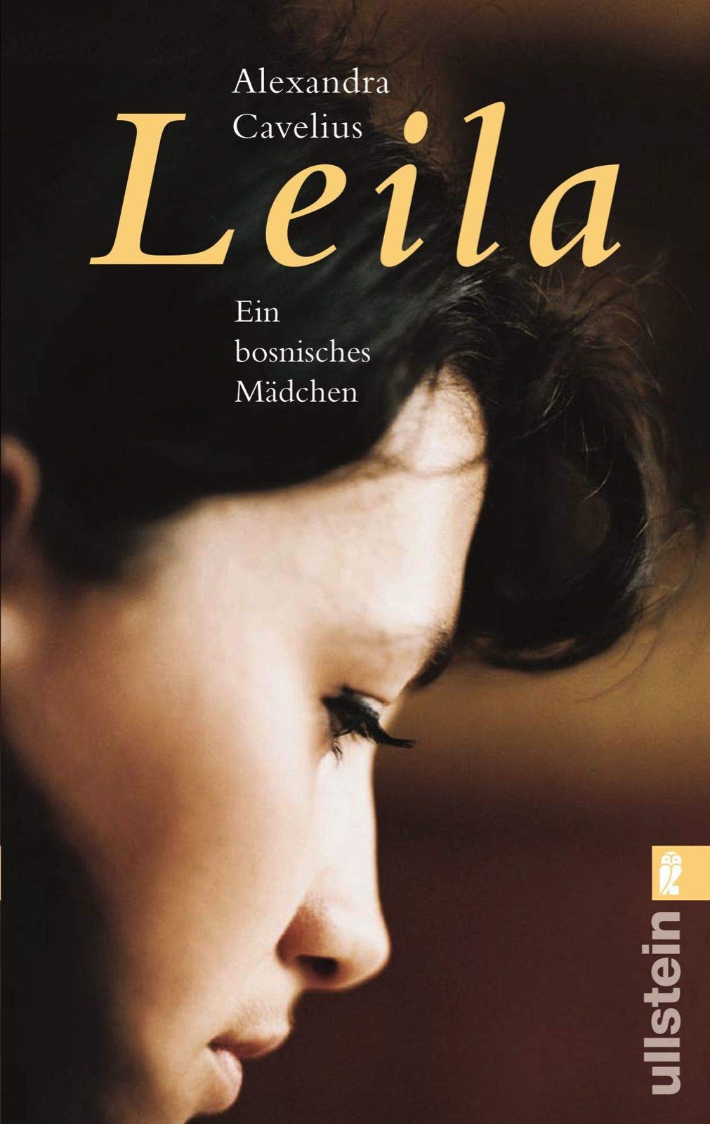 Leila Ein Bosnisches Madchen 0 Amazon De Cavelius Alexandra Bucher