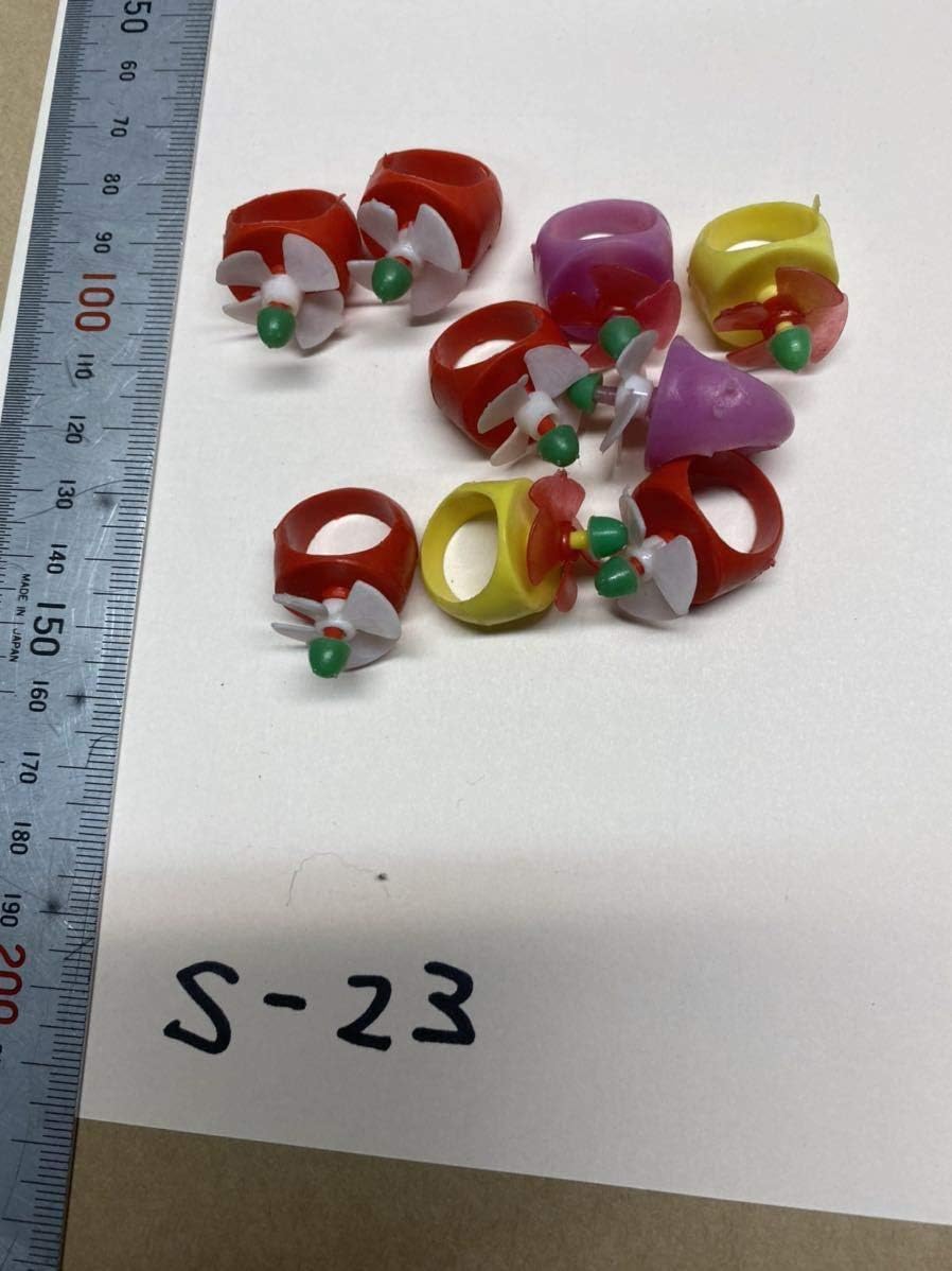 Amazon Co Jp 当時もの 指輪 リング プロペラ 昭和のおもちゃ レトロ 駄菓子屋 おもちゃ 昭和レトロ 当時物 ホビー 通販