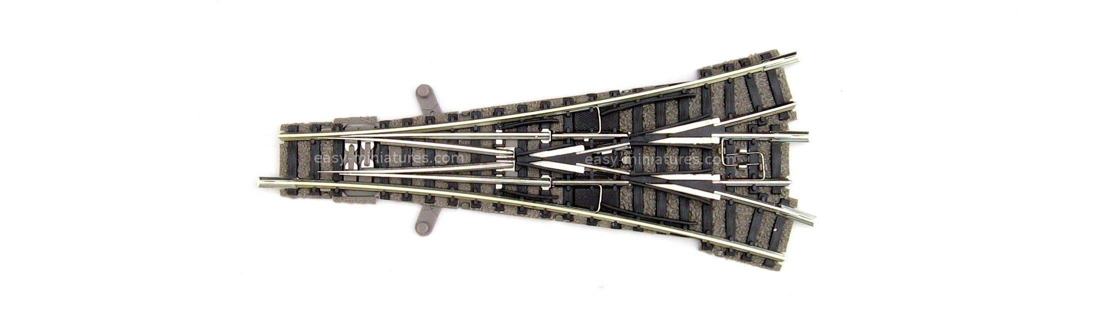 Fleischmann 9157 N Three-way turnout.