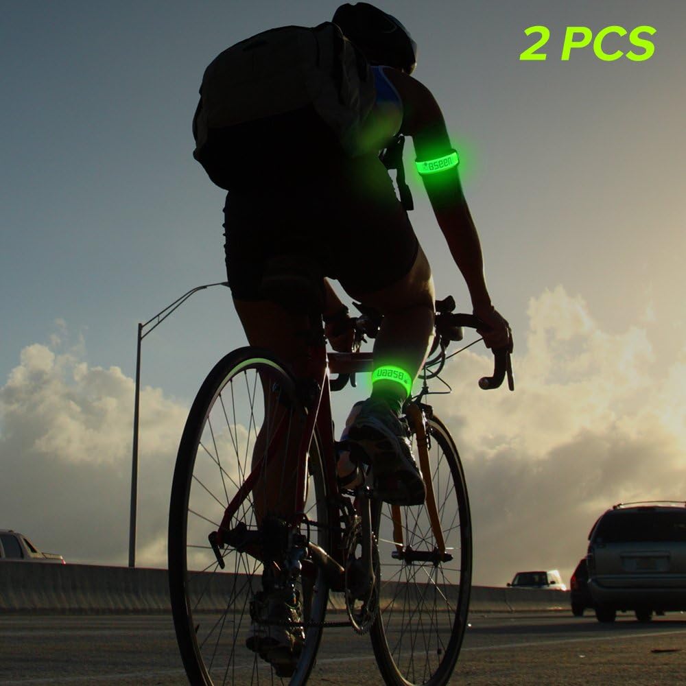 Pack of 2pcs- LED Sports Saftey Flashing Reflective Armband with High Visibility Light up Glow in The Dark Bracelet for Cycling, Jogging, Walking and Running (Green): Sports & Outdoors