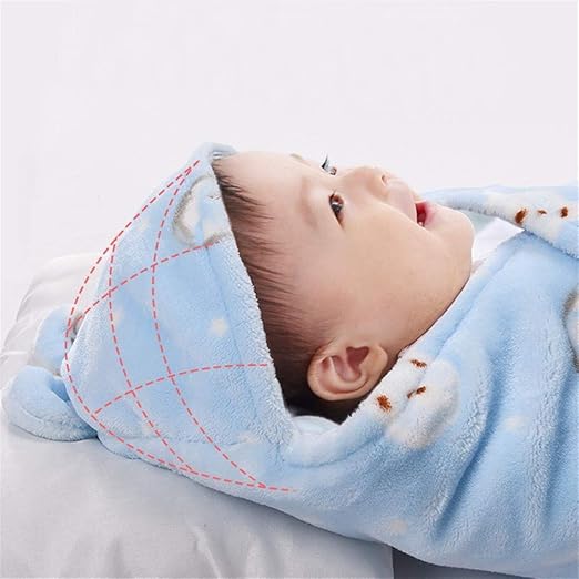 Amazon Co Jp Ankechang ベビーおくるみ 抱っこ布団 新生児 出産祝い 寝袋 秋冬 フード付き フランネル フラノ お出かけ 授乳ケープ 星 熊 大判 退院 0 1歳 防寒 色 イエロー 服 ファッション小物