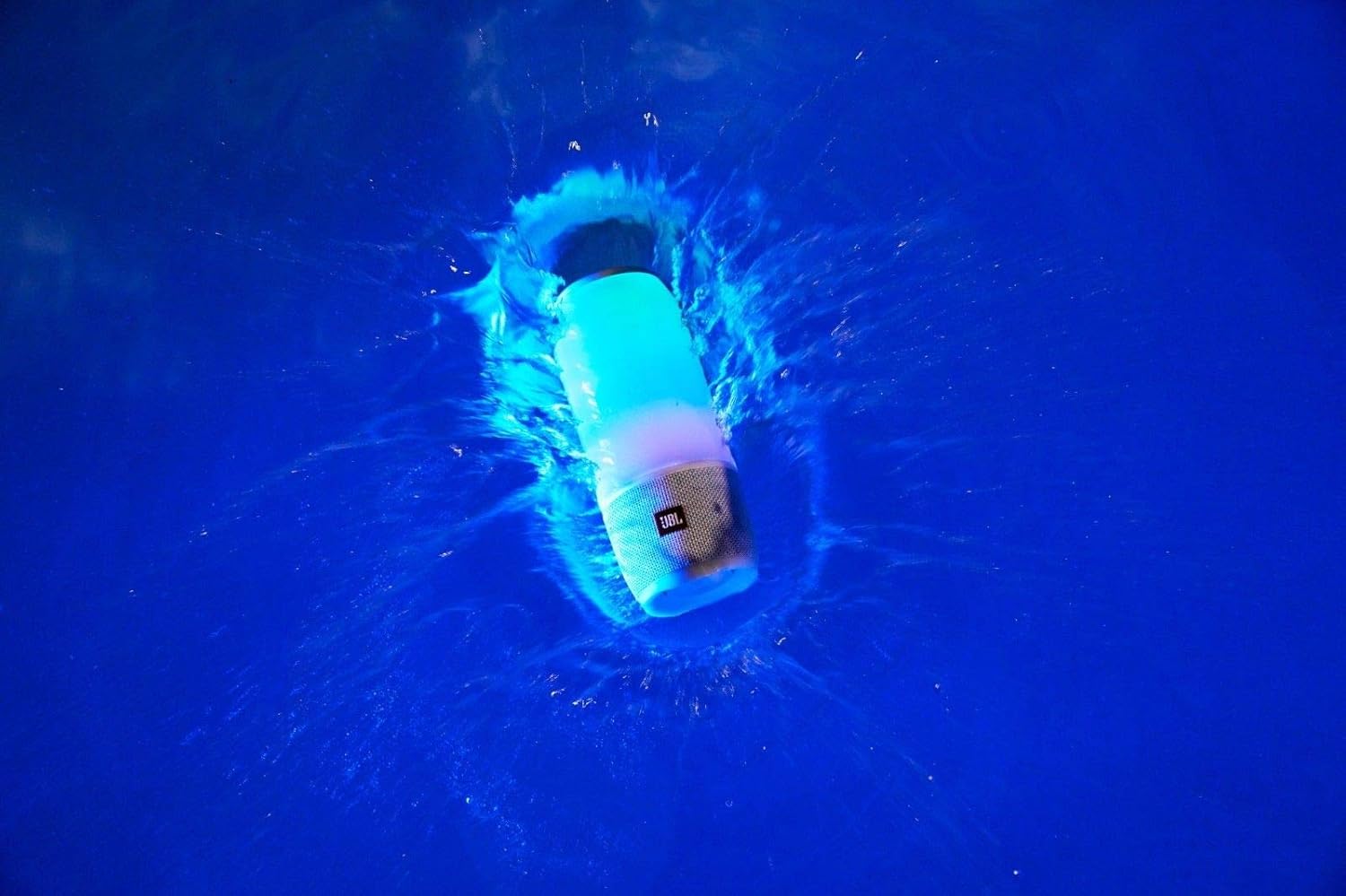 jbl pulse 3 underwater