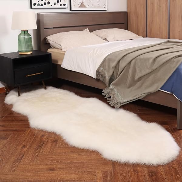 IRIWOOL PREMIUM GENUINE FUR SHEEPSKIN RUG REAL AUSTRALIA SHEEPSKIN NATURAL LUXURY FLUFFY LAMBSKIN FUR AREA RUG SEAT COVERS FOR KIDS BEDROOM SOFA CHAIR COVER (CREAMY WHITE, DOUBLE PELT/2FT X 6FT)