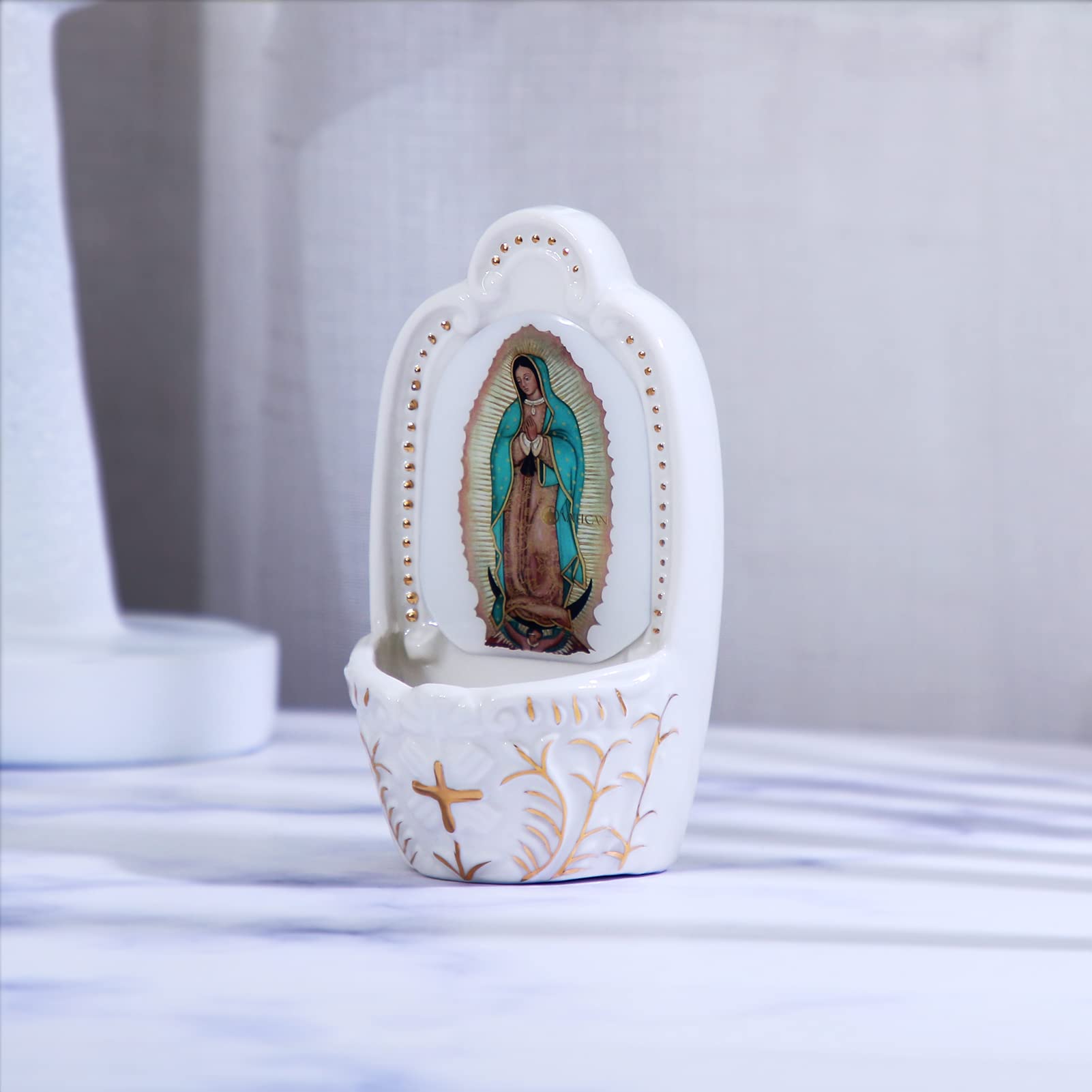 KOMI Porcelain Catholic Holy Water Font Our Lady of Guadalupe Holy Water Font for Entrance of Home Church Wall Hanging Decor Gift for First Communion Confirmation Housewarming Catholic Christmas Gifts