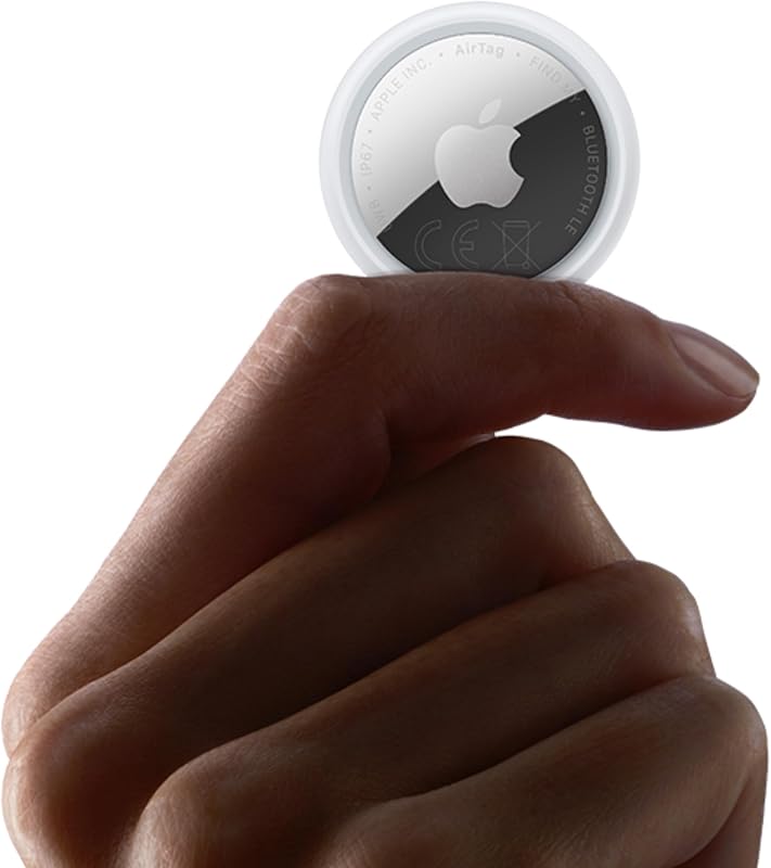 AirTag (seconda generazione): utile per localizzare portachiavi, portafogli e molto altro; funziona emettendo un suono; si configura con un semplice tap da iPhone o iPad