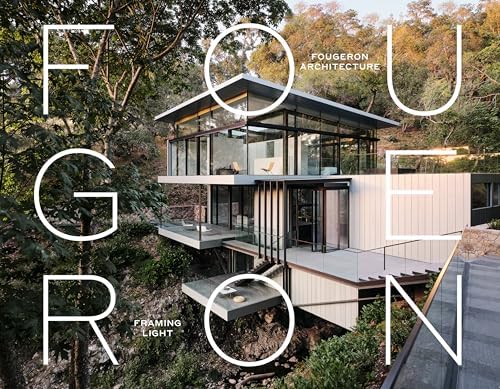 Houses: Modern Natural/Natural Modern: Broadhurst, Ron, Bergdoll