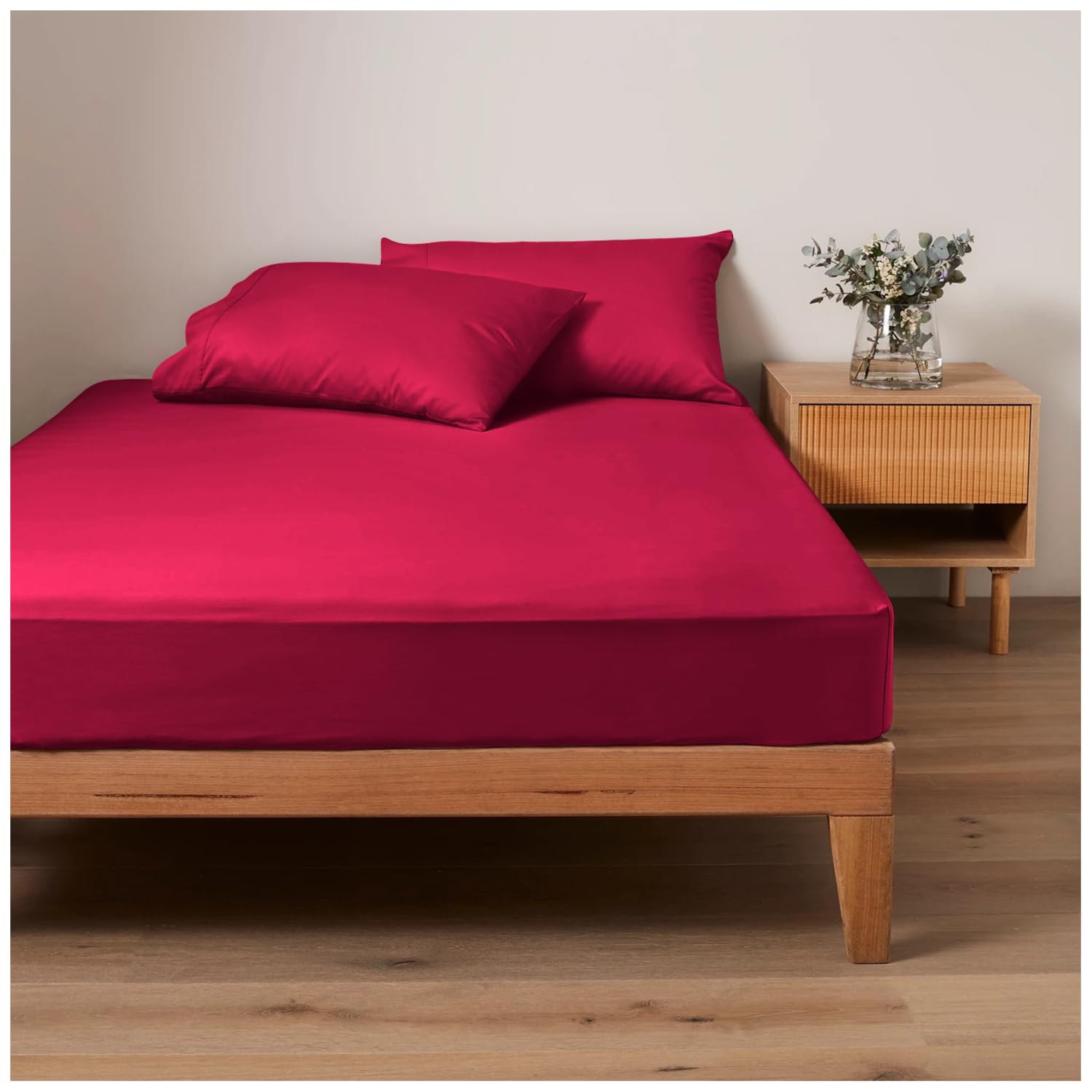 Plain Small Double Fitted Sheet,Solid Red Anti Allergy Bedding Bed Sheets, Washable Polycotton 4ft Fitted Sheets