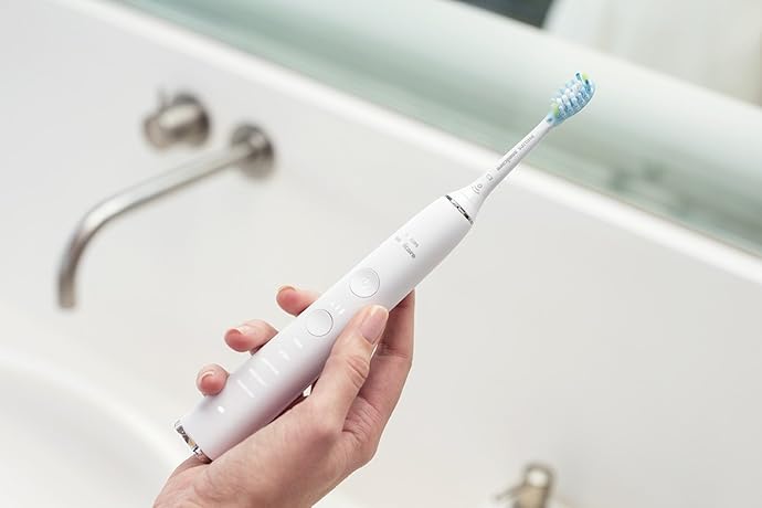 Philips 飞利浦 Sonicare 9300系列 HX9903 智能声波震动电动牙刷 黑色 优惠券折后9.95 海淘转运到手约¥1198 灰色款含3个刷头折后9.95