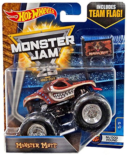 MONSTER MUTT DOG K9 5/5 W/ TEAM FLAG TRUCK MONSTER JAM HOT WHEELS DIECAST 2017