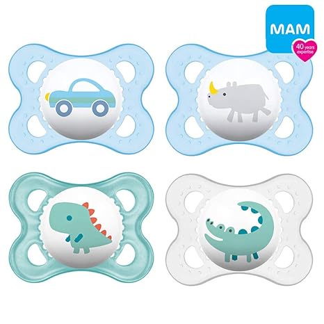 MAM'Skin Soft' Silikon Schnuller // 0-6 Mo. Boy // 4er Set // inkl. 2 Sterilisiertrasportboxen