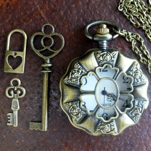 4 Pcs Alice in Wonderland Steampunk Antique Bronze Brass Tibetan Jewelry Findings Mix Lot 95