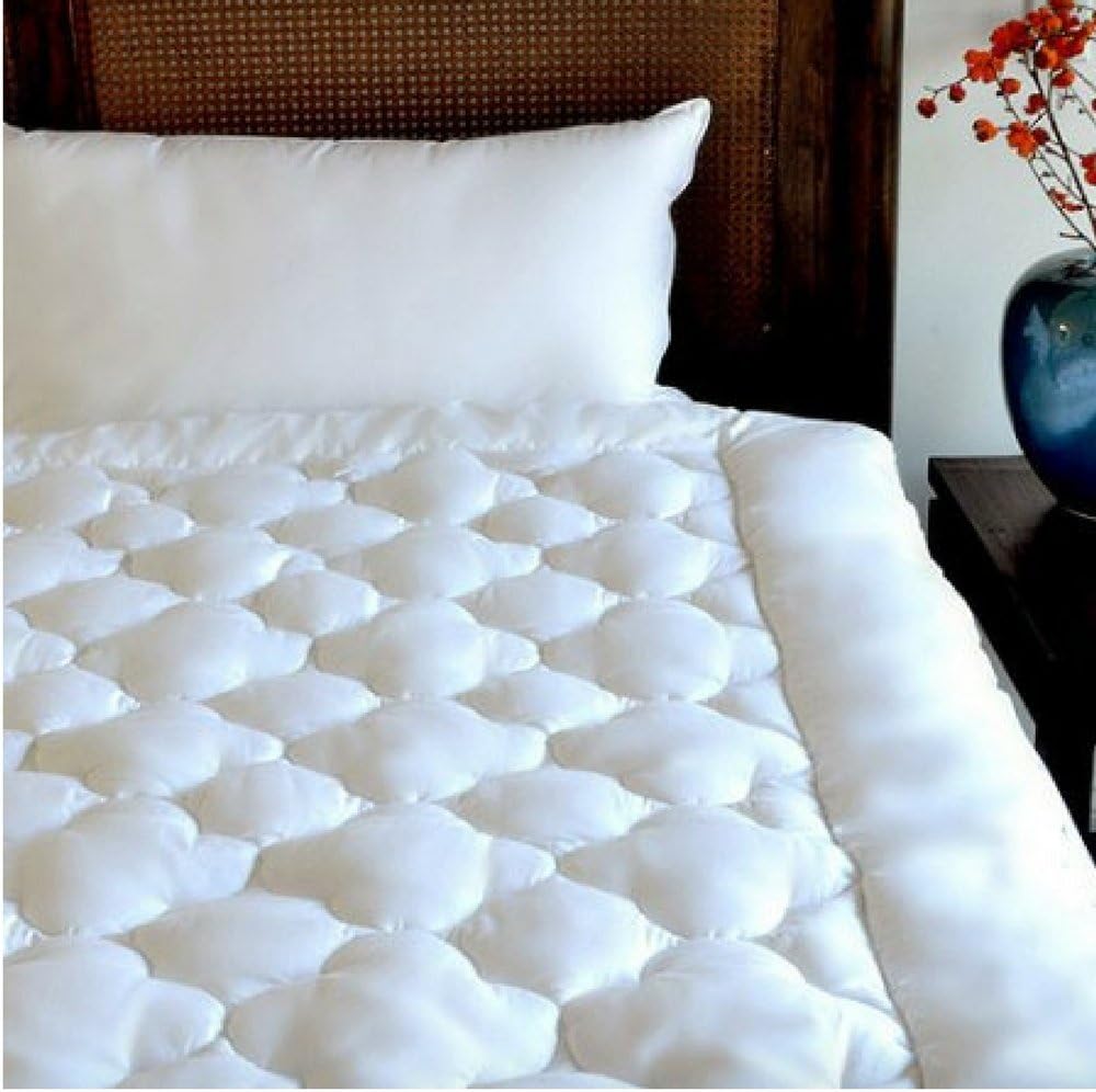 CozyClouds Extra Plush Luxurious Billowy Clouds Hypoallergenic Gel Fiber Poly Overfilled Quilted Pillow-Top Thick 300 Thread Count 100% Cotton Cover (Twin)