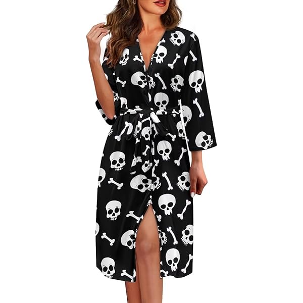 Disney The Nightmare Before Christmas Women's Hooded Dressing Gown | Jack  Skellington Fleece Bathrobe Pajamas at Amazon Women's Clothing store
