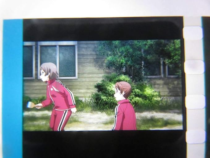 Amazon Co Jp 劇場版ラブライブ サンシャイン 入場者特典 生コマフィルム Aqouars アクア 渡辺曜 ジャージ姿小走り 変化有りシリアルも曜 ホビー 通販