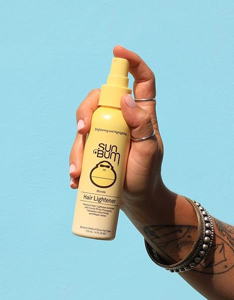 SUN BUM HAIR LIGHTENER SPRAY – FOR BLONDE TO MEDIUM BROWN HAIR TYPES – UV PROTECTING – ENRICHED WITH PINEAPPLE AND MEYER LEMON – VEGAN – 4 OZ