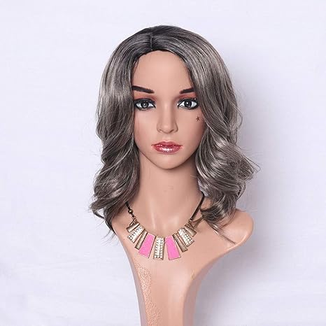 Amazon Co Jp Symjp グレーブラック混合色ウィッグウィッグヨーロッパやアメリカのレディース化学繊維ショートヘアウィッグパーティープロム ショートヘアカーラー16インチ ホーム キッチン