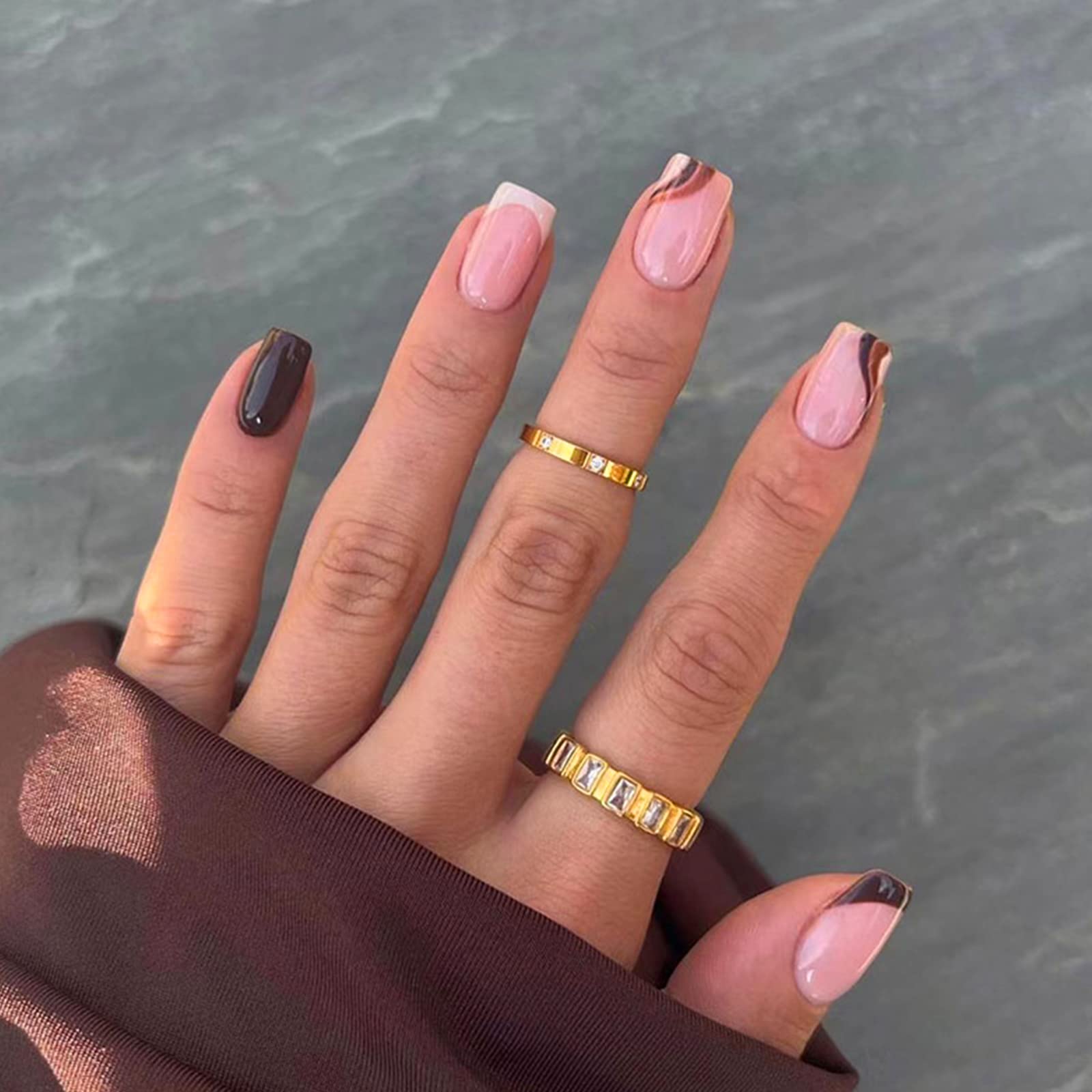 Ceboic Short Press on Nails Square, French False Nails Tips Glossy Wave Fake Nails with Design, Artificial Full Cover Stick on Nails for Women and Girls Natural Nails, Brown Wave, Pack of 1 — image 1