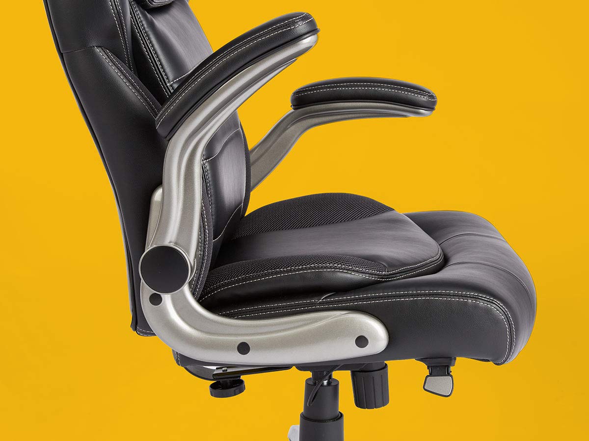Ergonomic HighBack Bonded Leather Executive Chair