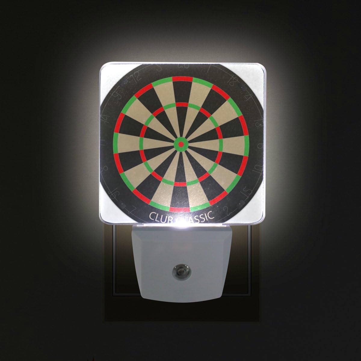 COOSUN Dart Board Vecteezy Plug in LED Night Light Auto Sensor Smart Dusk to Dawn Decorative Night for Bedroom, Bathroom, Kitchen, Hallway, Stairs,Hallway,Baby's Room, Energy Saving (UK Plug)