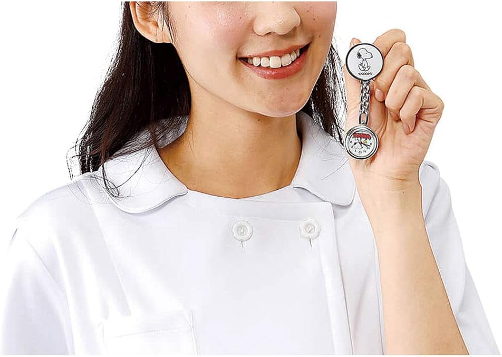 Amazon クリップウォッチ スヌーピー ナース ナースウォッチ 逆さ文字盤 グッズ 看護 医療 ウォッチ 時計 やねの上 a 懐中時計 腕時計 通販