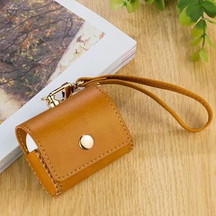 Amazon Blusodacy 保護ケース Airpods Proレザーケース 手作りのファッションヘッドフォン充電ケース 同色のハンドストラップ 高級手作り保護ケース付き 対応airpods Pro Airpods 第3世代用 Color Yellow Blusodacyl イヤホン ヘッドホンケース