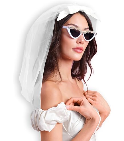 Amazon.com: xo, Fetti White Rosette Tulle + Pearl Bridal  display picture 1