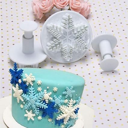 Xiaomall Lot De 3 Emporte Pieces En Forme De Flocon De Neige Pour Decoration De Gateaux De Noel Amazon Fr Cuisine Maison