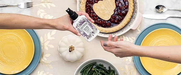 POO-POURRI LAVENDER VANILLA COLLECTION INCLUDES 16 OUNCE REFILL, 4 OUNCE, 2 OUNCE, 1.4 OUNCE, 10ML AND SECRET SANTA TRAVEL SIZE SPRITZER