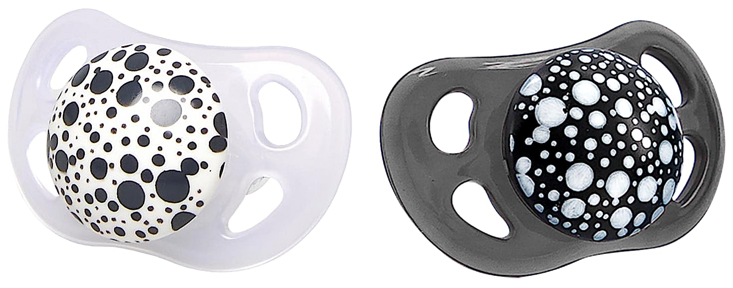 Twistshake Baby Pacifier - 2 Pack | Orthodontic Shape | Ultra Light | Soft Silicone Teat | BPA-Free | Suitable for Babies Aged 0-6 Months | Black White