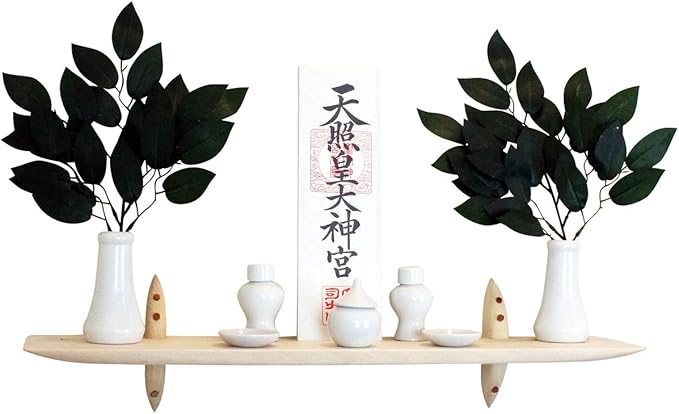 Amazon イオリスペース モダン 神棚 神具7点付 56 ホワイト 国産木材 石膏ボード専用 壁掛け 取付簡単 神棚 オンライン通販
