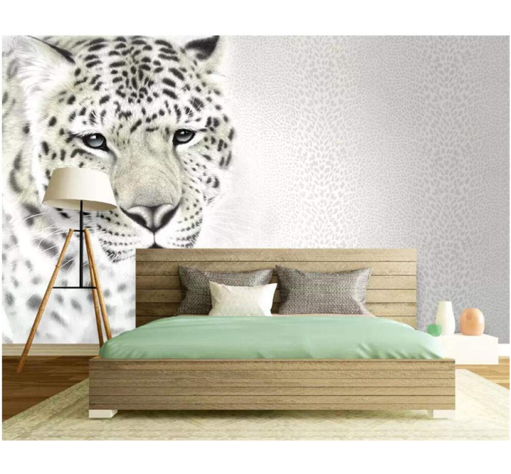 Full size leving room wall leopard impression