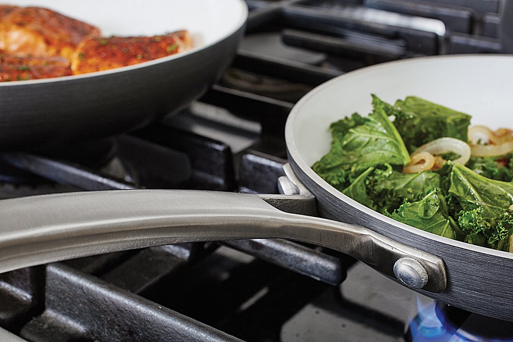 The 5 Best Cookware Sets In 2021: Choosing The Right One For Your Needs 1