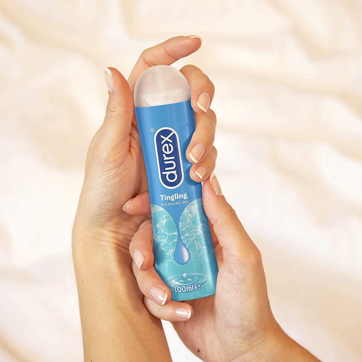 Durex Lubes, Bundle of Warming, Tingling and Feel lubricants, 3 x 100 ml, 100 ml (Pack of 3) - Image 4