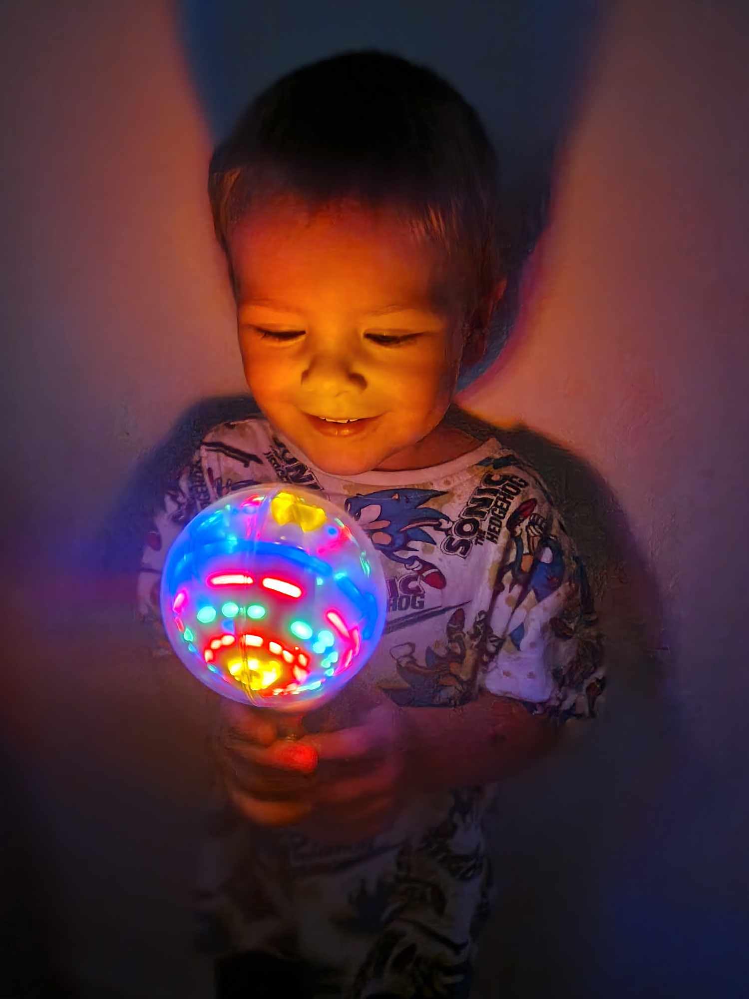 LoveHugs Musical Light Up Wand - Sensory Lights for Autistic Children - Light Up Sensory Toys - Autism Toys - Sensory Toys for Kids with Autism