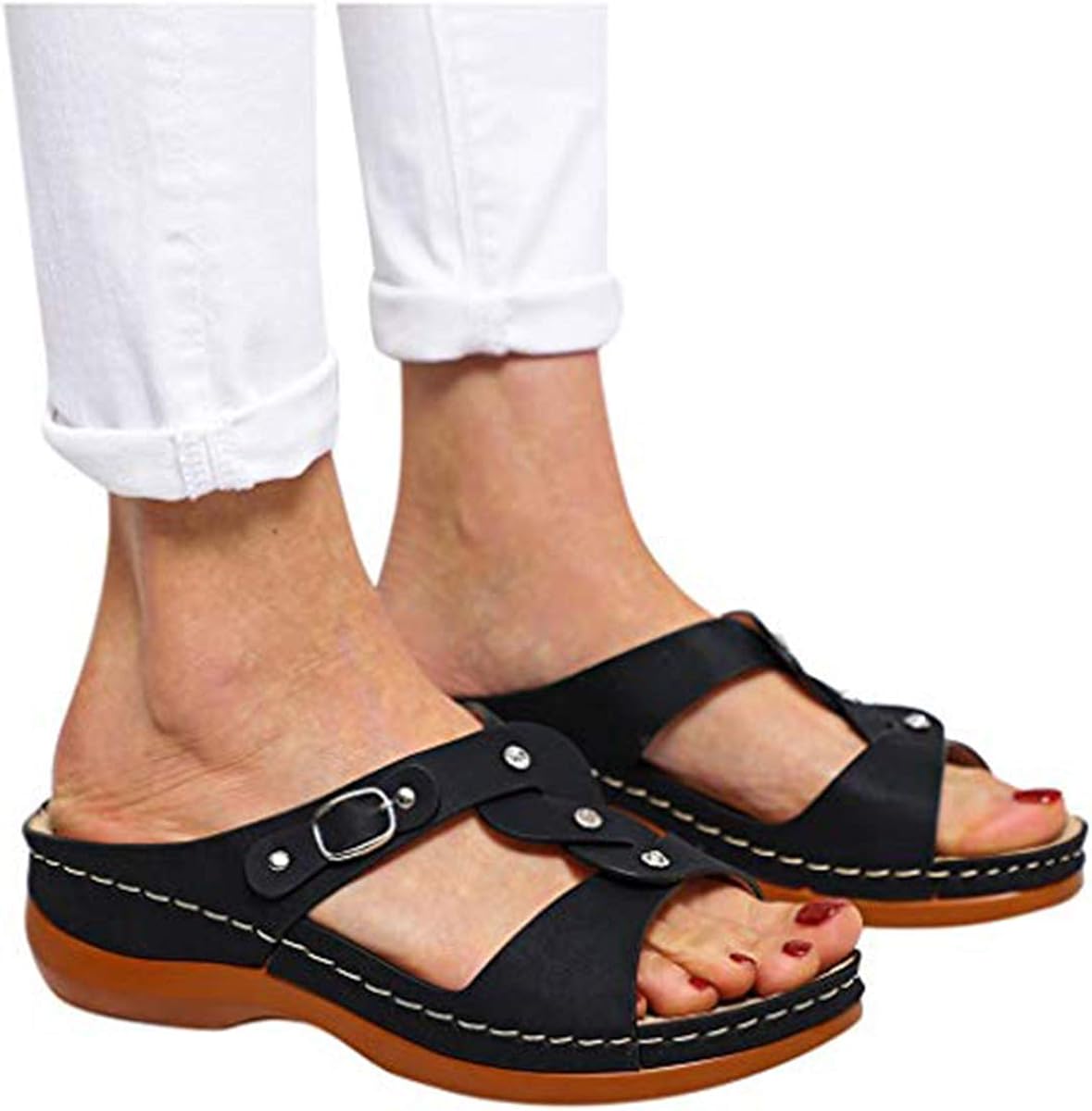 athletic sandals with arch support