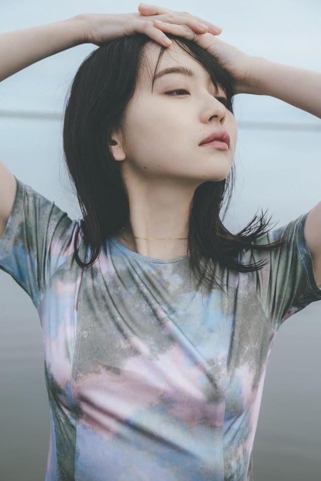 山田杏奈 「BLUE」  iPhone(640×960)壁紙画像