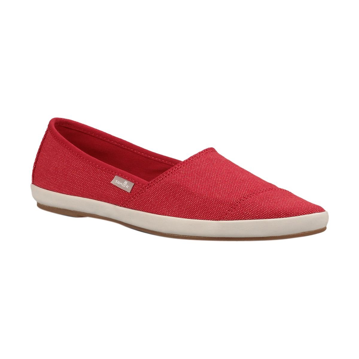 sanuk pointed toe shoes