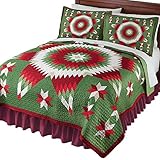 Festive Holiday Star Patchwork Quilt, Green And Red, Full/Queen