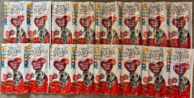 Large Beef Flavour Tasty Sticks for Medium/Large Dogs - 8 x 55g Packets (40 Stick Treats).