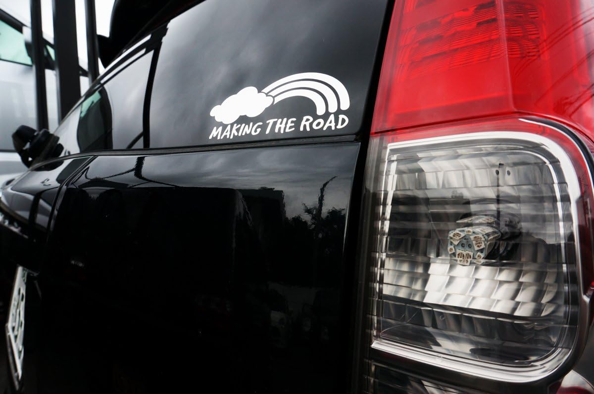Amazon 虹 Making The Road レインボー ステッカー 車ガラス 給油口 白 P01 ステッカー デカール 車 バイク