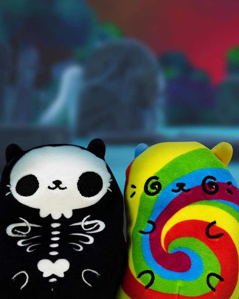 Cats vs Pickles Series 1: Skelecat and Festicat 2-Pack: Toys & Games