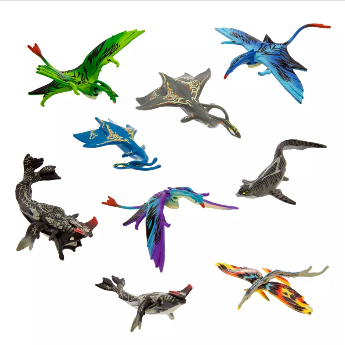 Official Avatar: The Way of Water Creatures Figurine Playset includes: 3 Banshees, Ilu adult, Ilu calf, Swimming Akula, Tulkun male and Tulkun female