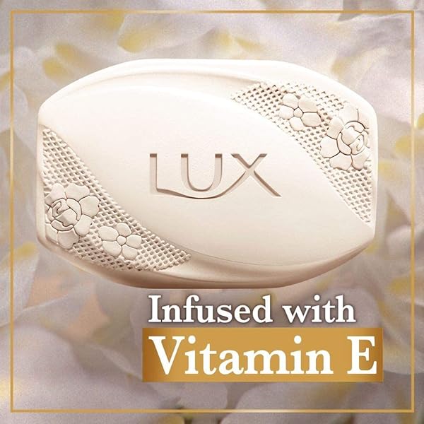 LUX VELVET TOUCH JASMINE & ALMOND OIL SOAP BAR, 3X150G