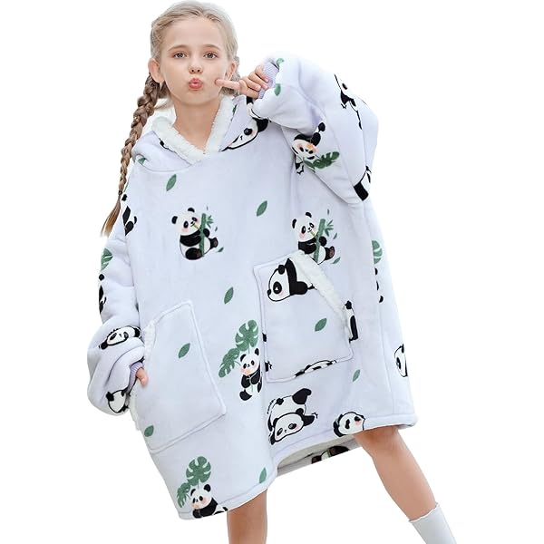 Amazon.com: Character World Liverpool FC Official Oversized
